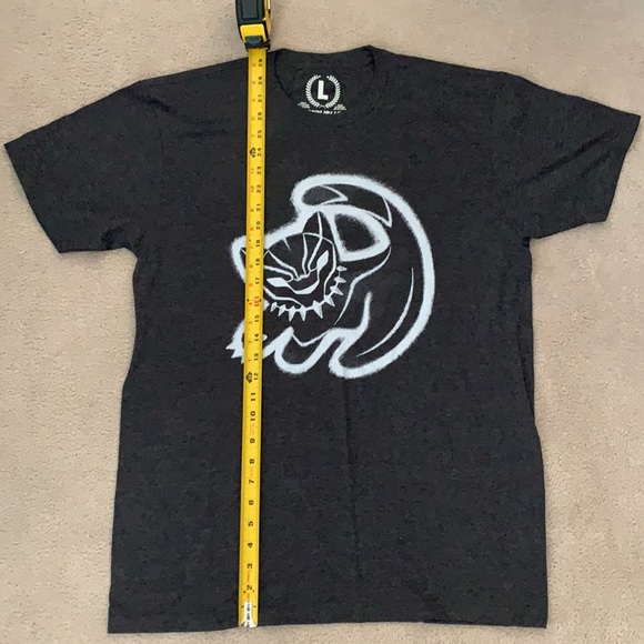 TEEPUBLIC, Black Panther x Lion King Graphic T-shirt, Heathered Black, LARGE - Picture 7 of 8